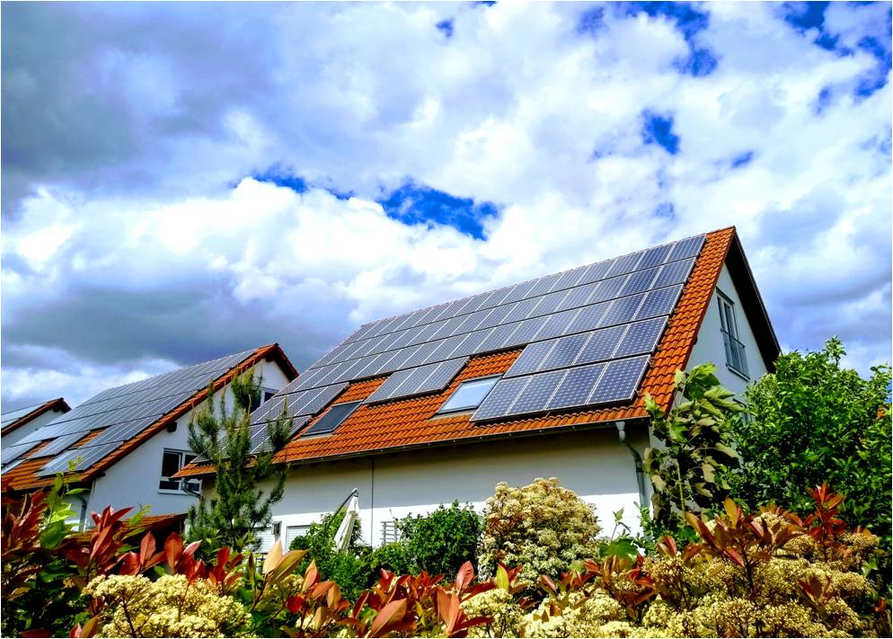 Solarenergie wird heute in Deutschland von mehr als 1,5 Millionen PV-Anlagen genutzt, um seinen eigenen Strom umweltfreundlich zu produzieren. (Foto: energie-experten.org)
