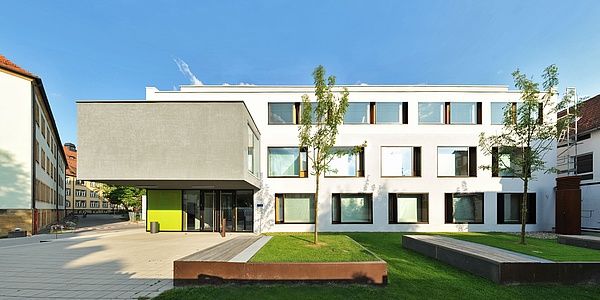Hier sehen Sie eines der neuen Gebäude der Uni-Bamberg