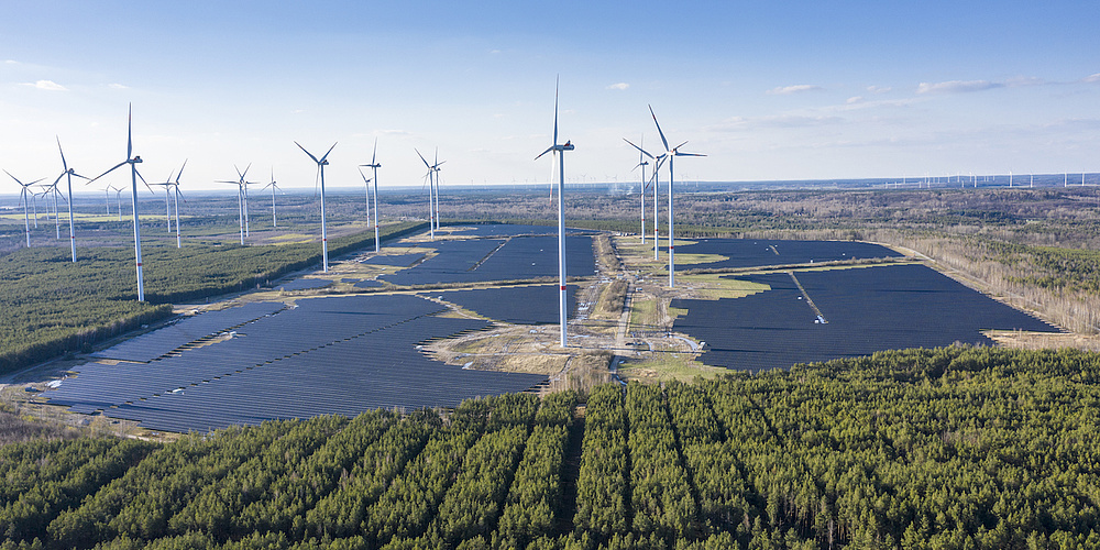 Das Bild zeigt den 170-MW-Solarpark in Klettwitz
