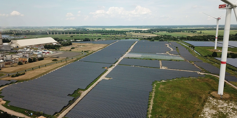 Blick auf den Solarpark im schleswig-holsteinischen Büttel (Bildquelle: Enerparc AG)