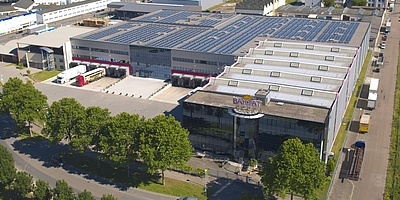 Hier sehen Sie eine Luftaufnahme der Firmenzentrale Baktat in Mannheim