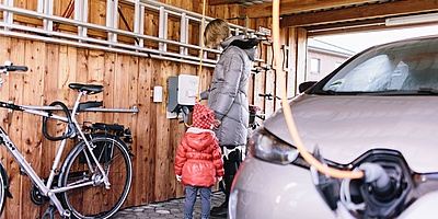 Hier sehen Sie das Elektroauto des Einfamilienhauses in Winsen (Luhe)