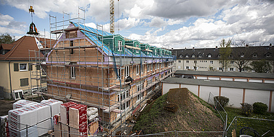 Hier sehen Sie die Sanierungsarbeiten an den Häusern in Frankfurt Riederwald
