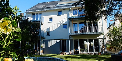 Hier sehen Sie das Mehrfamilienhaus in Stuttgart-Kaltental