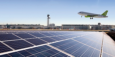 Hier sehen Sie die Solaranlage auf dem Flughafen in Düsseldorf