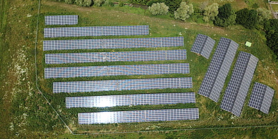 Hier sehen Sie einen Solarpark