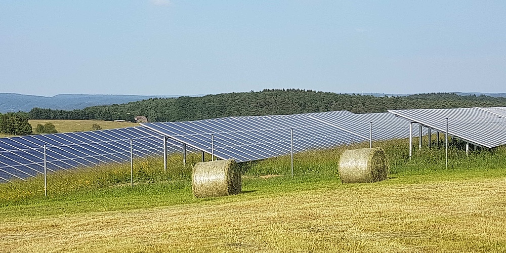 Hier sehen Sie den Solarpark Pluescheid-Feuerscheid