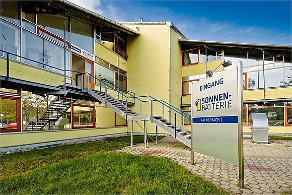 Unternehmensstandort der sonnen GmbH (damals noch Sonnenbatterie GmbH) im Innovationspark Allgäu in Wildpoldsried (Foto: sonnen GmbH)