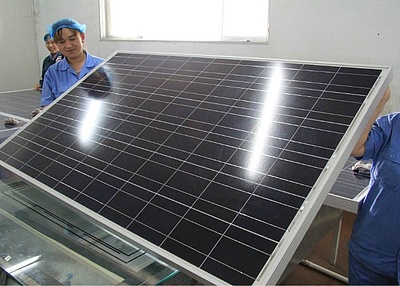 Die Einfuhr chinesischer Solarmodule kann weiterhin mit einem Strafzoll belegt werden. Dies entschied heute das EuG. (Foto: energie-experten.org)