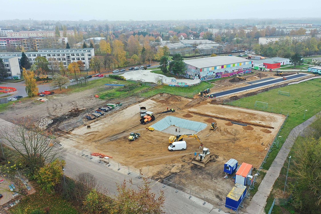 Bohrplatz der Injektionsbohrung - hier werden Ende 2020 die Arbeiten für den Bohrplatzbau durchgeführt. (Foto: Stadtwerke Schwerin)