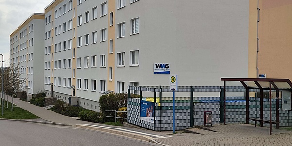 Blick auf das Mietshaus der WWG in der Kopernikusstraße 1 – 11 in Wernigerode