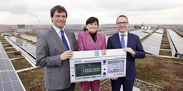 Neue Solaranlage auf dem Dach des Land- und Amtsgerichts Düsseldorf