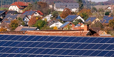 Blick auf Solardächer in Freiamt (Foto: EnBW Energie Baden-Württemberg AG)