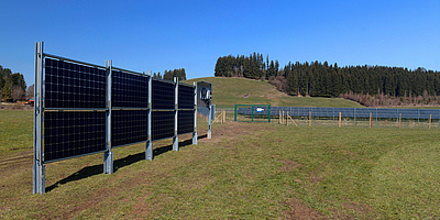 Das Bild zeigt die Solar-Testanlage (Foto: LEW / Bernd Feil)