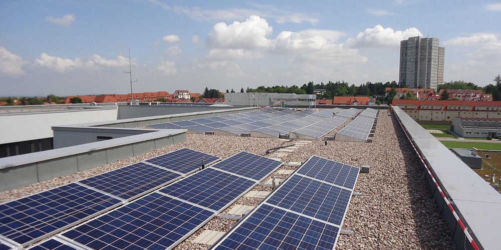 Das Bild zeigt die Solaranlage auf dem LKA in Erfurt (Foto: Erste Erfurter Energiegenossenschaft eG)