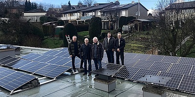 Das Bild zeigt die Solaranlage auf der Kita in Herdecke (Foto: Herdecker Gemeinnützige Wohnungsgesellschaft mbH)