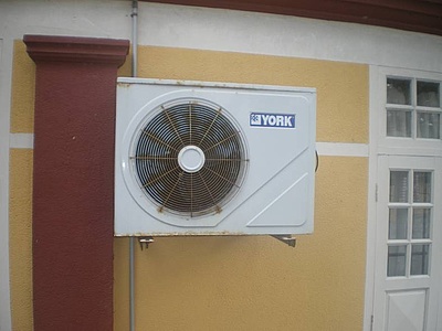 Klimaanlagen Unterschiede von Mono- und Splitgeräten beachten_Foto_energie-experten.org