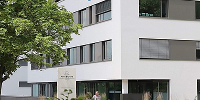 Das Bild zeigt das Bürogebäude von Haus & Grund in Stuttgart.