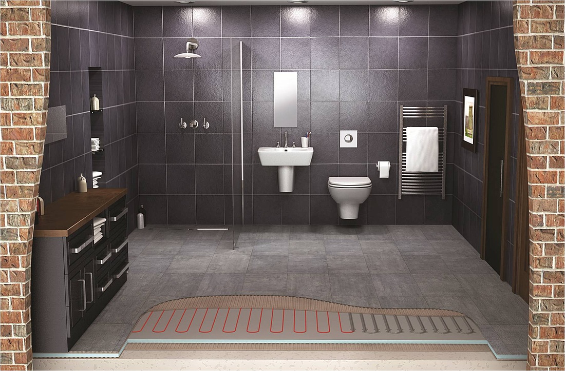 Elektrische Fußbodenheizungen können das Bad sowohl im Trocken- als auch im Nassbereich bei z.B. bodengleichen Duschen schnell und punktgenau erwärmen. (Grafik: Warmup PLC Heizsysteme)