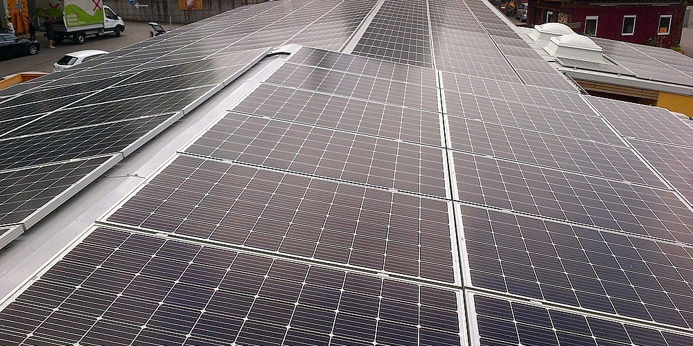 Hier sehen Sie die Solaranlage auf dem ASZ in Kaiserslautern