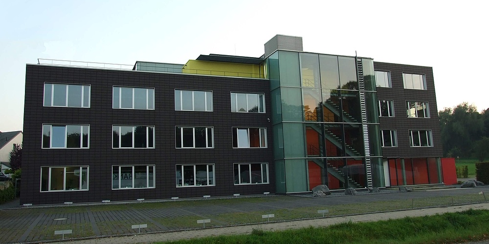 Das Bild zeigt das Balanced Office Building in Aachen.