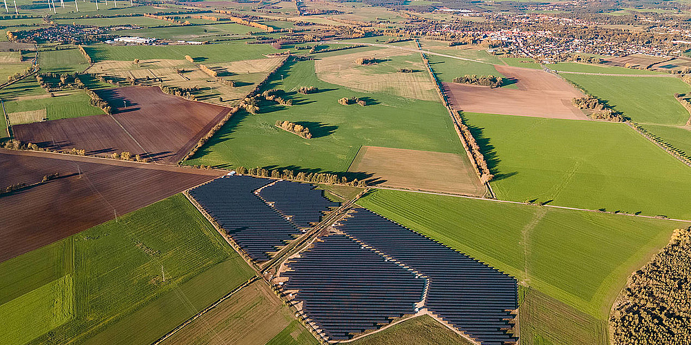 Das Bild zeigt den Solarpark Bad Liebenwerda